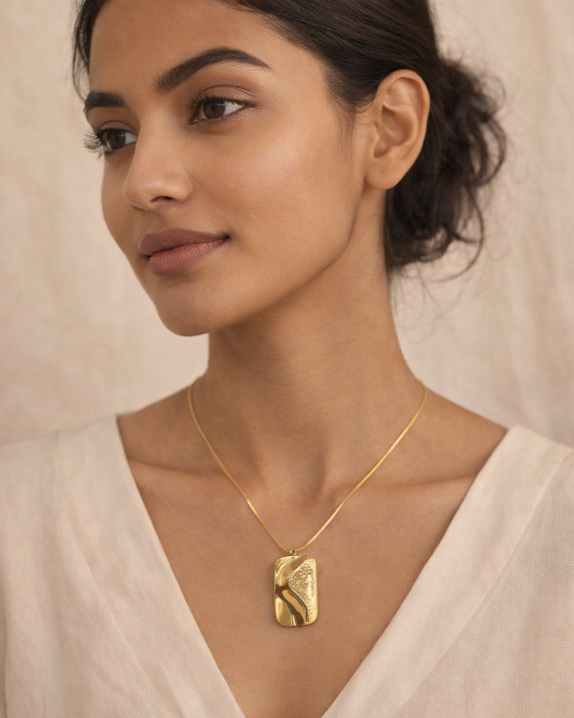 Anti tarnish chain Gold finish plating pendent