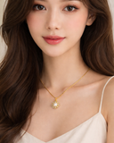 Anti tarnish Chain floral pendent