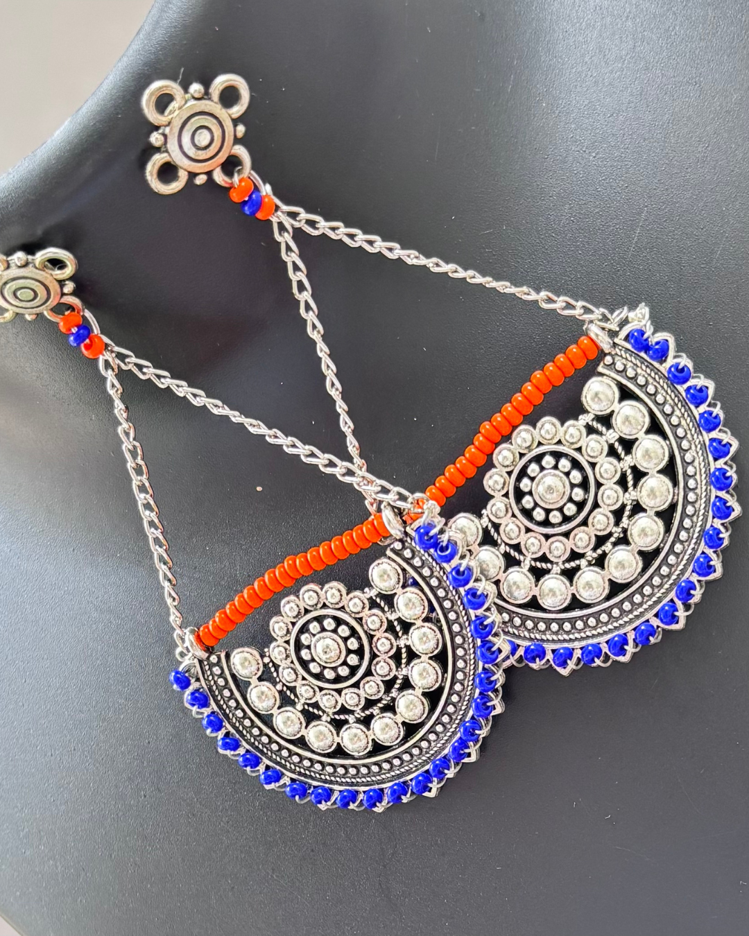 Charm hanging earrings