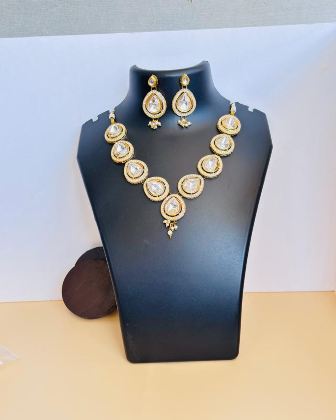 Kundan Stone drop necklace set