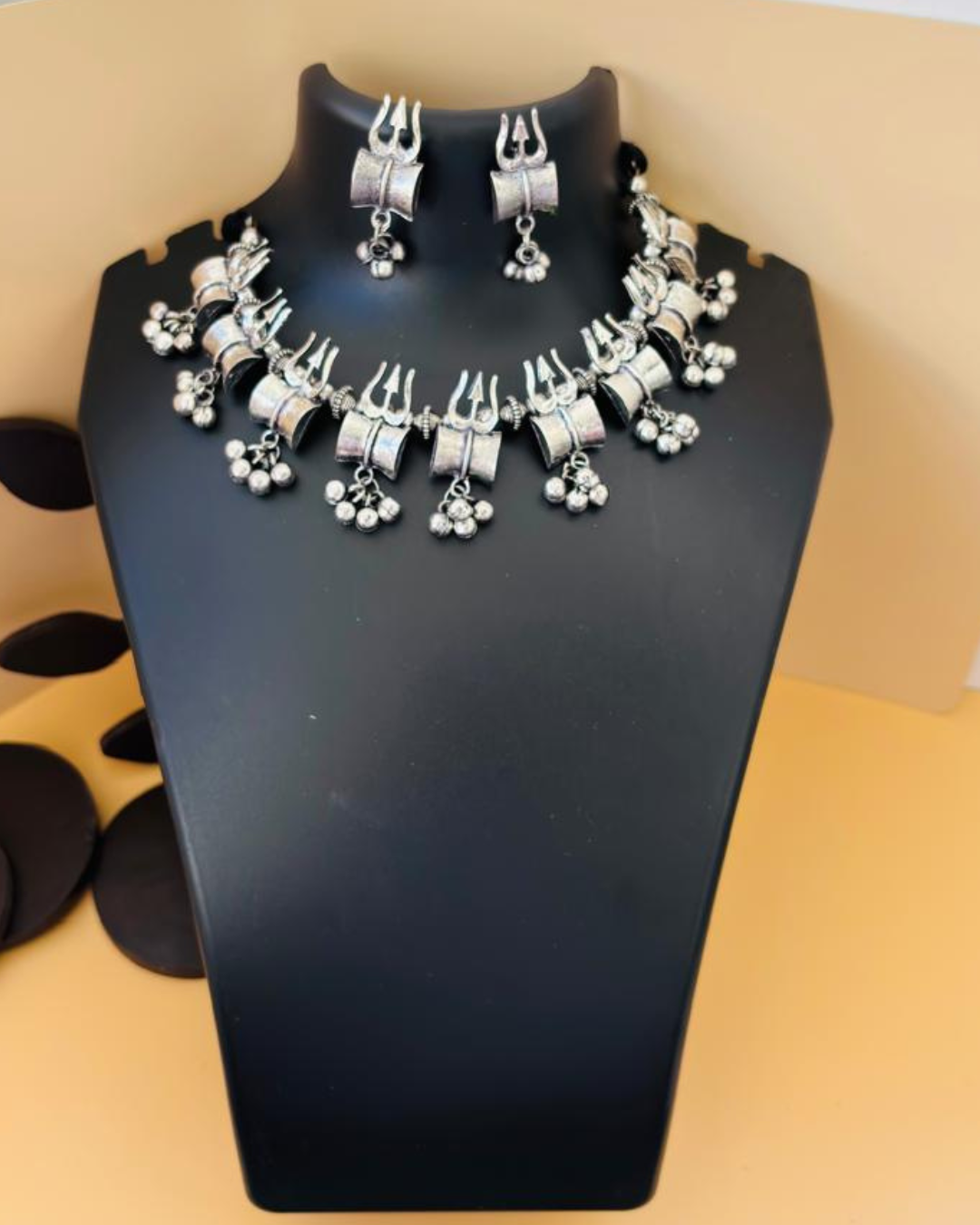 Antique Silver Damroo set